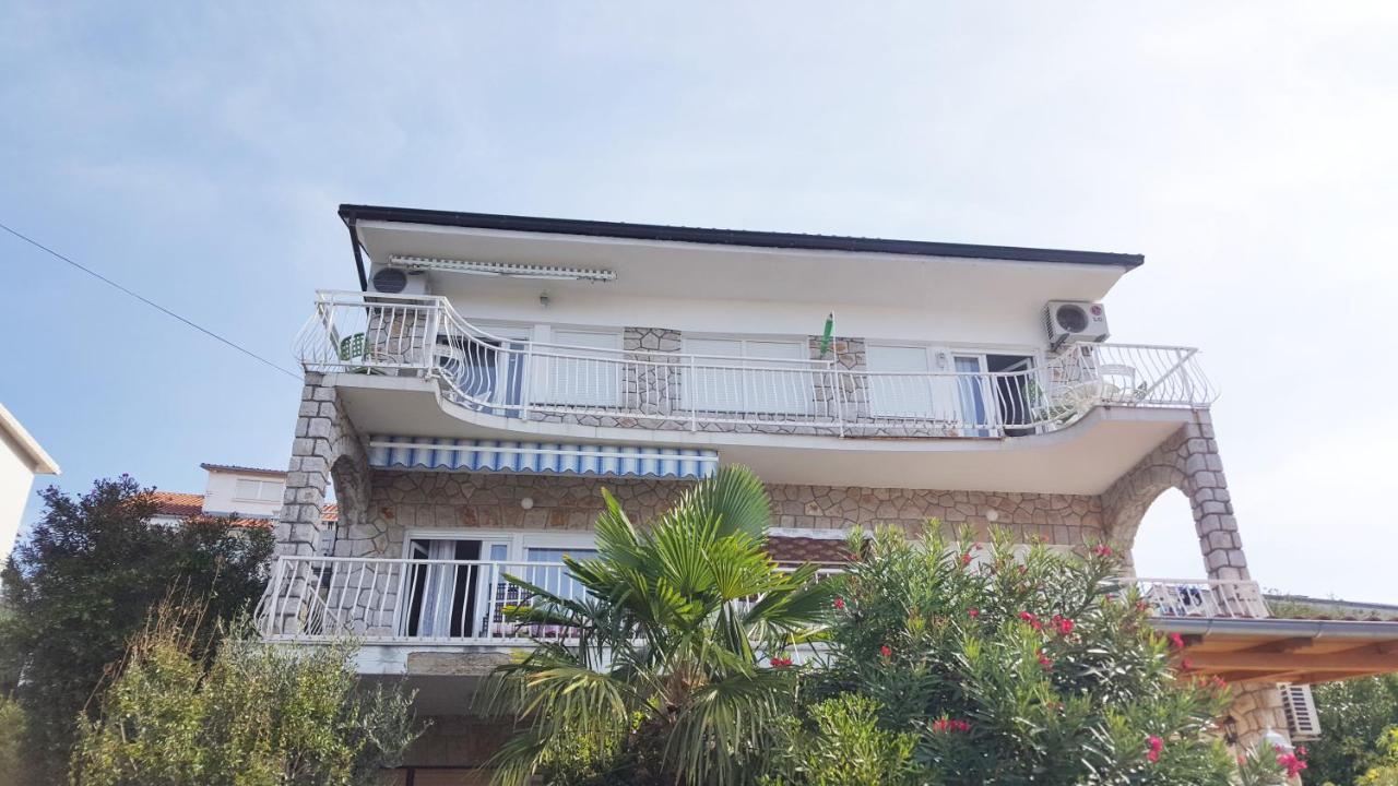 Apartmani Mali Selce Exterior foto