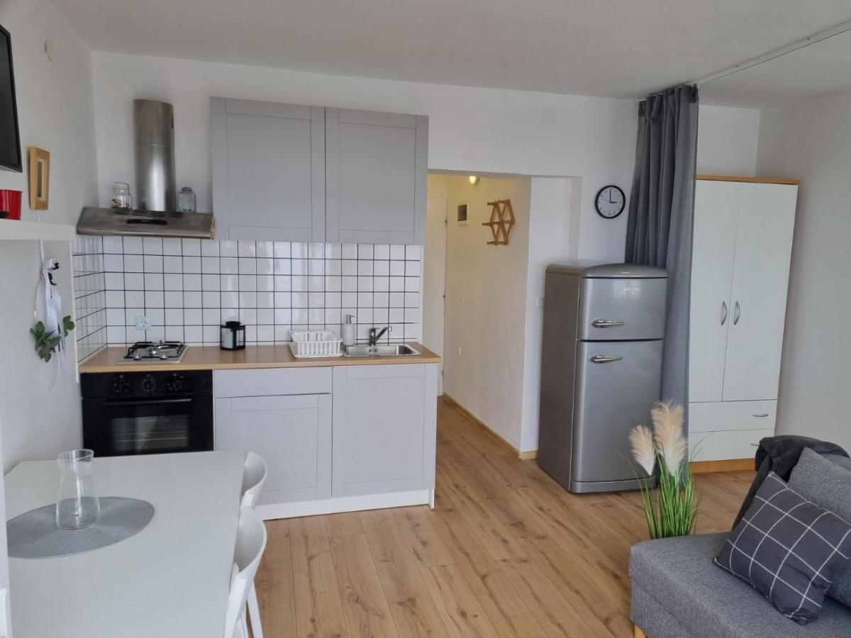 Apartmani Mali Selce Exterior foto