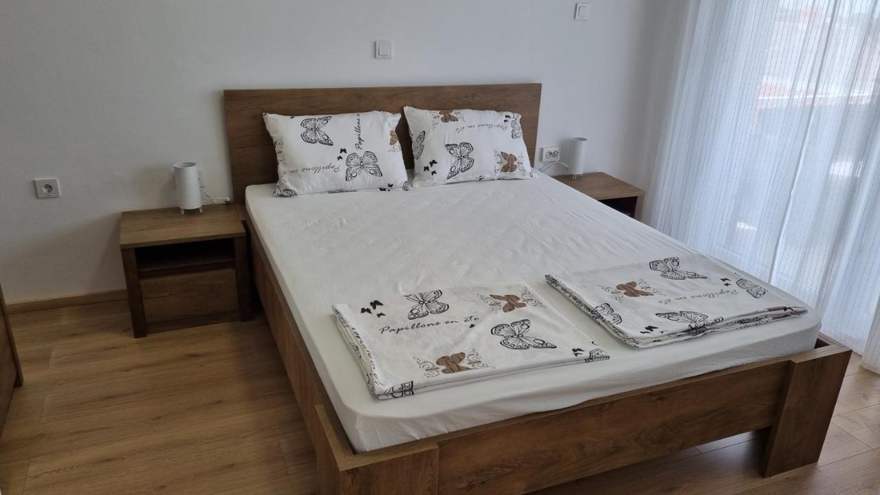 Apartmani Mali Selce Exterior foto