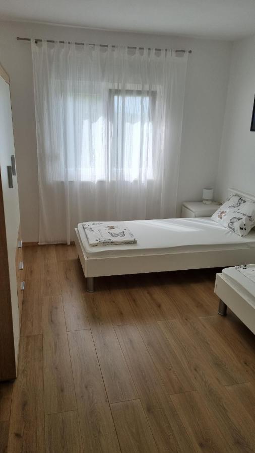 Apartmani Mali Selce Exterior foto
