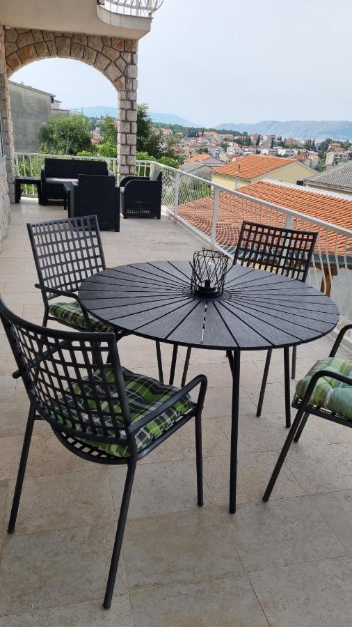 Apartmani Mali Selce Exterior foto