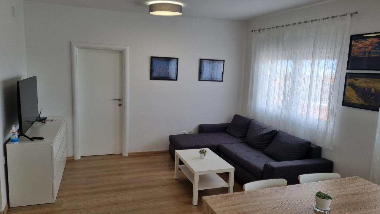 Apartmani Mali Selce Exterior foto